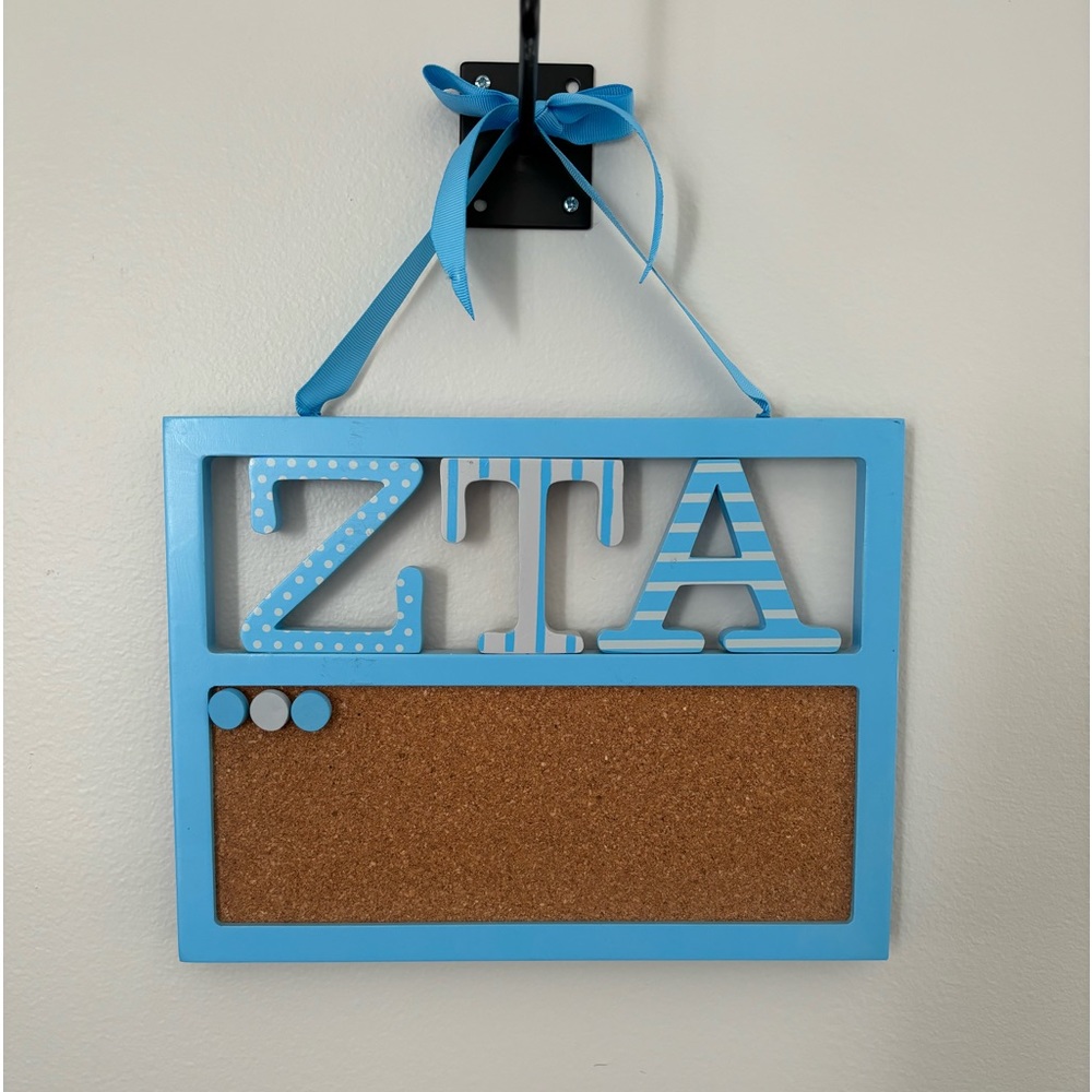 COPY - Zeta Tau Alpha cork-board